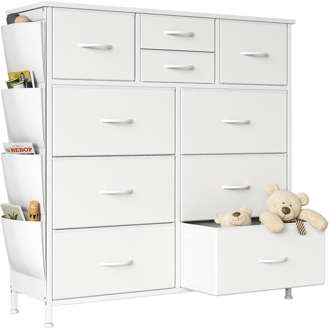 Belle commode avec des etageres reglables en hauteur